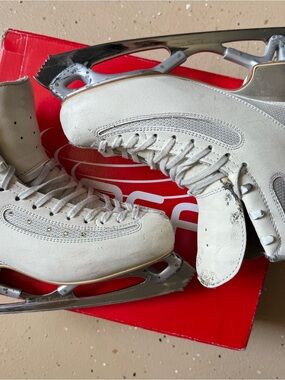 Edea Ice Fly Skates 245B Used w/ John Wilson Gold Seal Revolution Blades 9.25”